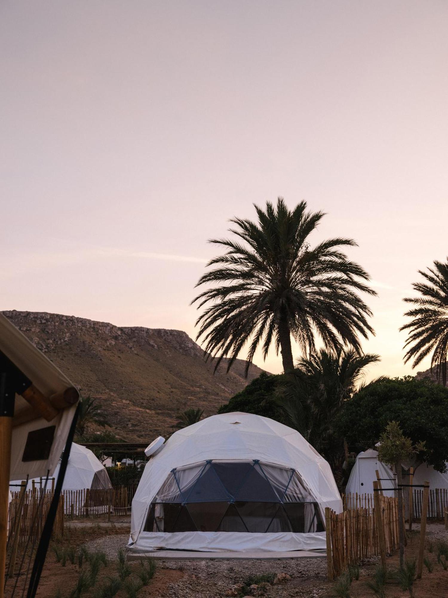 ホテル Wecamp Cabo De Gata ラス・ネグラス エクステリア 写真